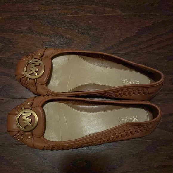 Michael Kors Leather Flats - Picture 2 of 8